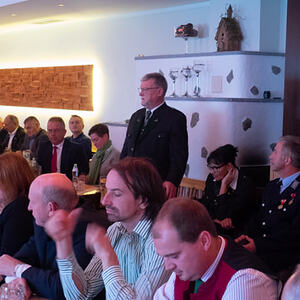 Festsitzung Gemeinderat Kopfing im Geburtshaus von Johann Nepomuk Hauser