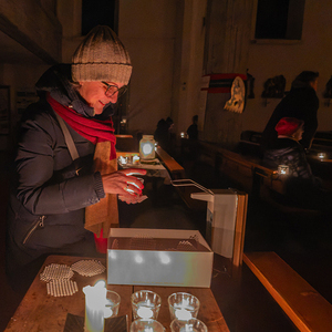 Adventlicher Gottesdienst um 6 Uhr früh bei Kerzenlicht