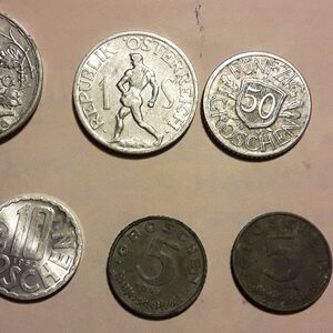 Beigabe aus 1952 alte Schillinge und Groschen