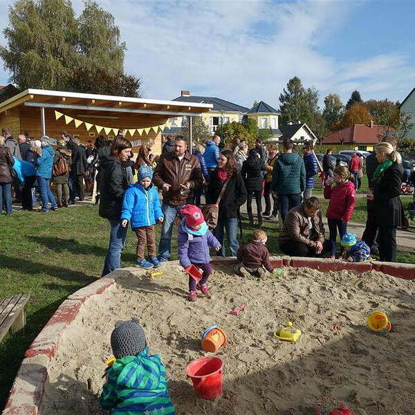            Einweihung des neuen KiGa-Spielplatzes                    