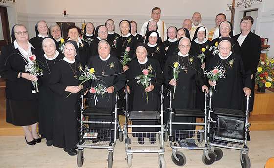 22 Franziskanerinnen feierten am 11. August 2018 ihre Jubelprofess. 