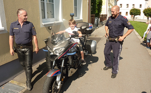 „Polizeieinsatz” im Pfarrcaritaskindergarten Riedau