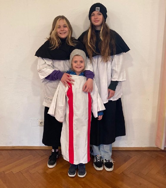 Ostersegen der Ratschenkinder / © Pfarre Maria Puchheim / KJS Ratschenkinder 2022