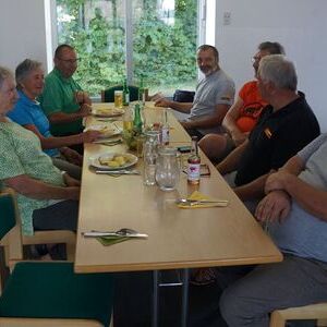 Auch heute wird die Mannschaft bestens versorgt.