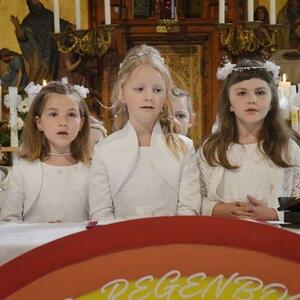 Vorsängerinnen beim Antwortgesang.