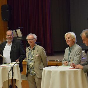 Vertreter von Diözese und Dekanat standen Rede und Antwort (von rechts: Martin Füreder, Martin Schachinger, Helmut Part und Willi Seufer-Wasserthal).