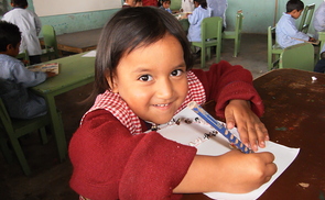 BILD zu OTS - In den sozialen Einrichtungen der Jugend Eine Welt-ProjektpartnerInnen in Ecuador erhalten Stra?enkinder nicht nur t?glich eine warme Mahlzeit, sondern auch qualit?tsvolle Schulbildung.