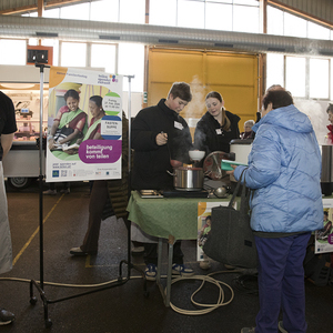 Fastensuppe am Bauernmarkt - HLW/kfb