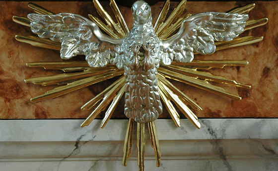 Hl. Geist am Ambo der Pfarrkirche Kopfing