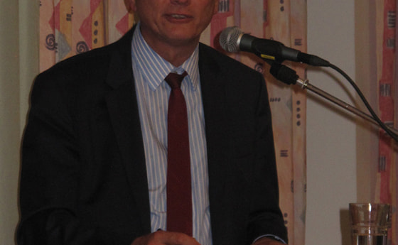 Sozialstammtisch mit BM Alois Stöger / Bischöfliche Arbeitslosenstiftung BM Stöger beim Referat