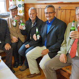 ... Bier für die Väter ...