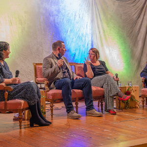 Dankefest im Pfarrsaal Kirchdorf an der Krems, Bild vlnr: Ida Brandstätter PGR-Obmann Stellv., Günter Wolfinger - scheidender Pfarrverwalter, Bernadette Hackl - scheidende Pastoralassistentin, Jakob Haijes - PGR-Obmann