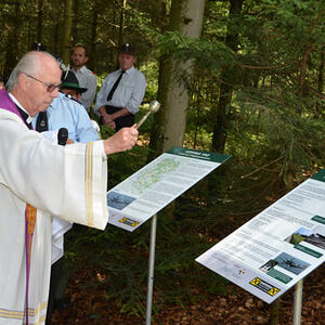 Gedenkfeier Fliegerkreuz in Entholz