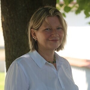 Maria Fischer – Hauptamtliche im Team:  Als Hauptamtliche bringt ich Fachwissen und Erfahrung ein, um die Botschaft Jesu vielfältig und lebendig werden zu lassen.