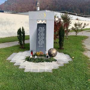 Gedenkstätte stillgeborene Kinder am Friedhof Ternberg