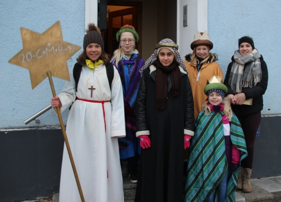 Sternsinger der Pfarre Niederthalheim von 2018