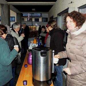 Jahresschlussandacht mit traditioneller Einladung der Pfarrcaritas zum Jahresumtrunk