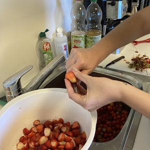 Erdbeeren schneiden...