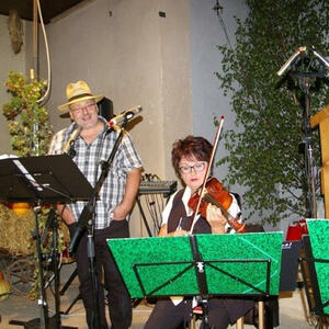 Weinfest in der alten Kirche