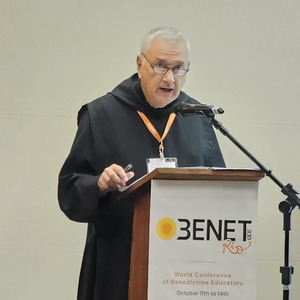 Youth pannel mit den jungen Absolventen benediktinischer Schulen