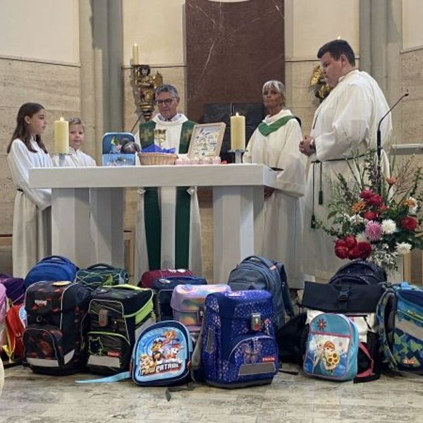 Schultaschensegnung