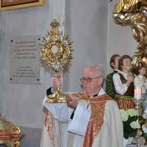 Maiandacht der Erstkommunionkinder in der Pfarrkirche Kopfing