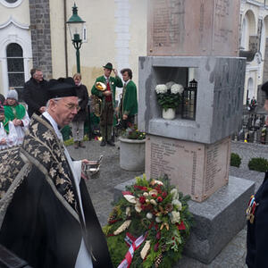 Kriegerehrung und Friedhofsegnung
