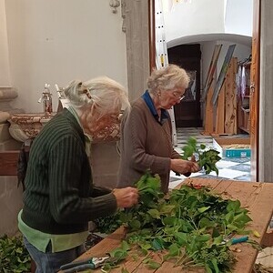 Binden der Erntedankkrone
