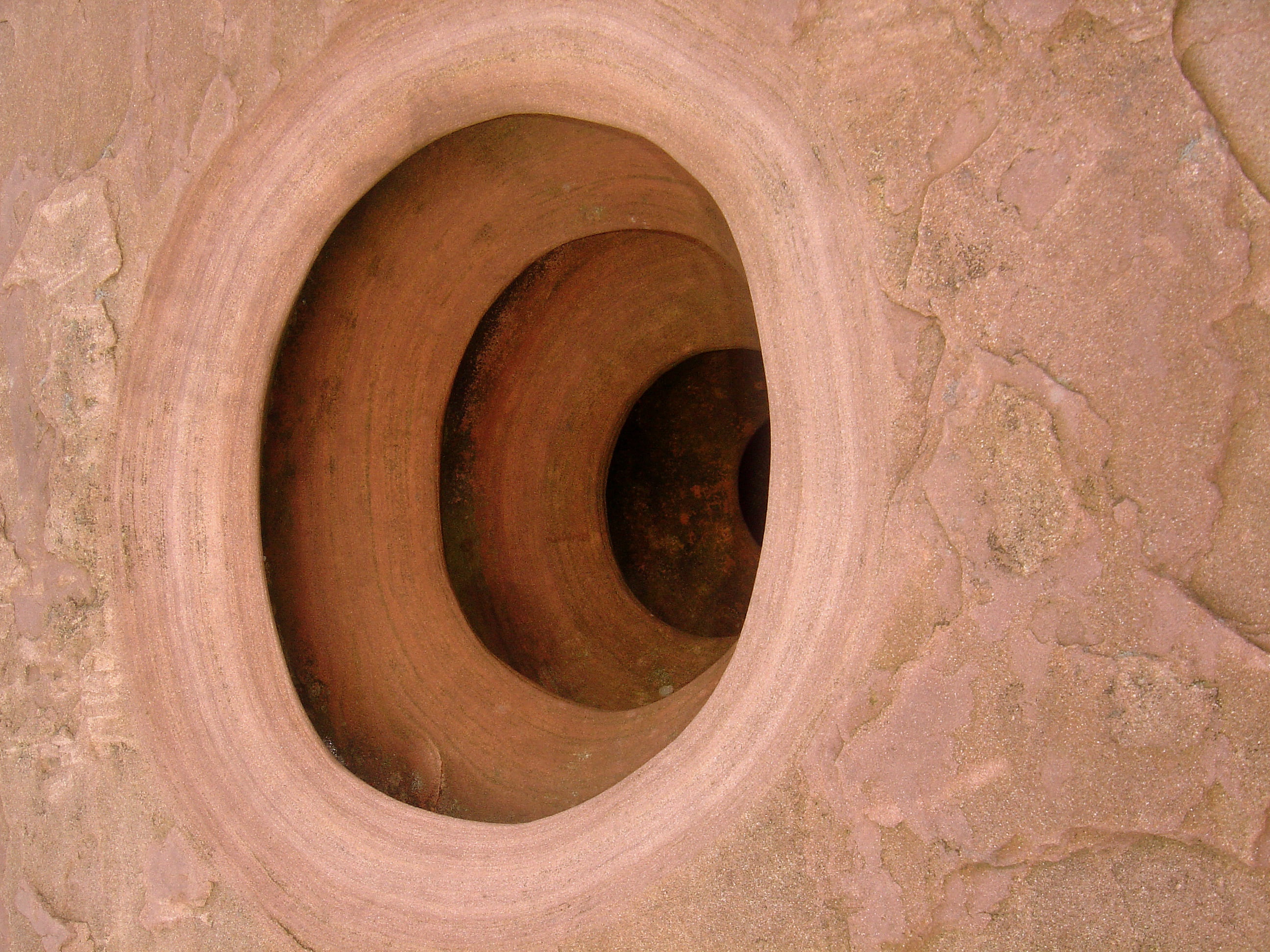 Stille - in sich hören. © hotblack/morguefile.com / Stille - in sich hören. © hotblack/morguefile.com Stille - in sich hören. © hotblack/morguefile.com