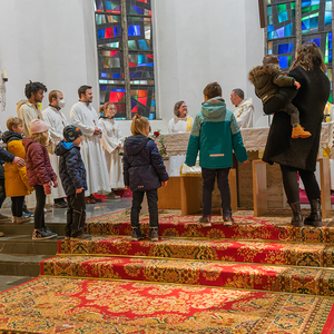 Der Christkönigssonntag 2022 stand ganz im Zeichen der MinistrantInnen: es wurde ihnen für den Dienst gedankt und zwei neue Minis wurden feierlich aufgenommen.