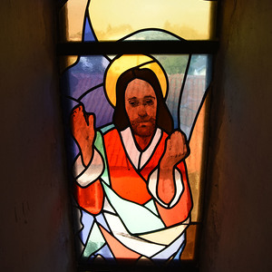 Kirchenfenster beim Choraufgang