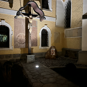 Ostseite der Pfarrkirche - fertig gestellt!