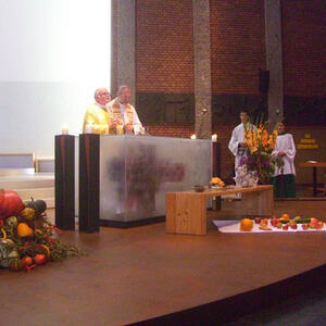 Erntedankfest mit Krönungsmesse