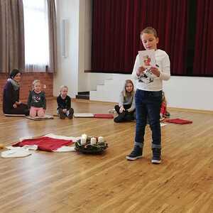 Kinderkirche und Nikolausbesuch in der Kirche