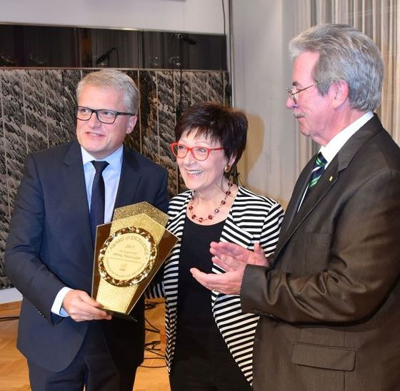 Bürgermeister Klaus Luger wurde von den Freunden von Yad Vashem der „Award of Excellence“ verliehen.