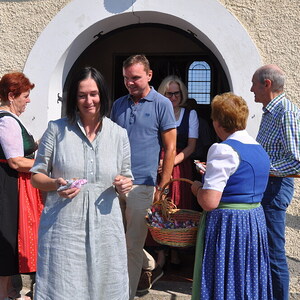 anschließend  Frühschoppen