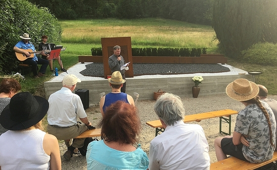 Ansprache von Bischof Manfred Scheuer beim Gedenkort in Lungitz. 