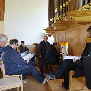 Teilnehmerinnen und Teilnehmer am Ökumenischen Orgelseminar in Rutzenmoos