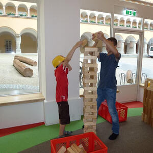 Wir bauen Häuser