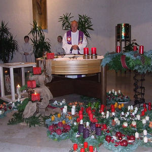 Adventkranzweihe und Schmankerlmarkt
