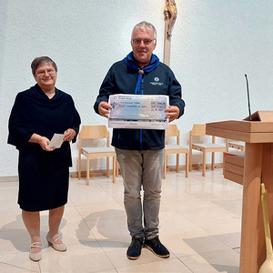 Spendenscheckübergabe der Pfadfindergilde