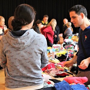 Erfolgreicher Baby- und Kinderkleider-Basar
