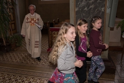 Ministrantenaufnahme und Danke an Albert Pesendorfer