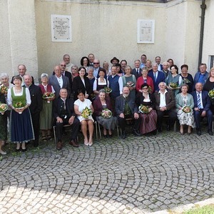 Gruppenfoto der Jubelpaare 