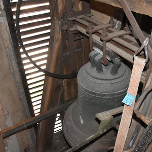 Glockenfenster aus dem Jahr 1977 von Erwin Kremsleitner