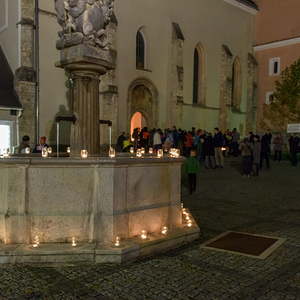 Das Motto der Nacht der 1000 Lichter 2017 in der Pfarre Kirchdorf: '1000 Lichter - 1000 Bilder'