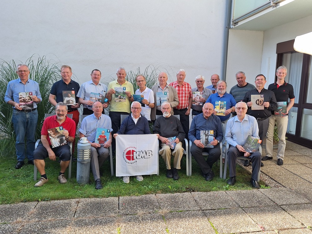 Teilnehmer der herbstkonferenz / KMBÖ Die Teilnehmer der KMBÖ-Herbstkonferenz beim Gruppenfoto