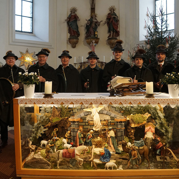 Sonntagsgottesdienst mit Jagdhornbläsern