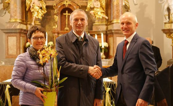 Dank der Pfarre an Fritz Koll für 37 Jahre Chorleitung