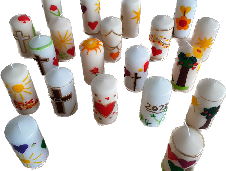 Firmlinge verzieren Kerzen für ältere Menschen